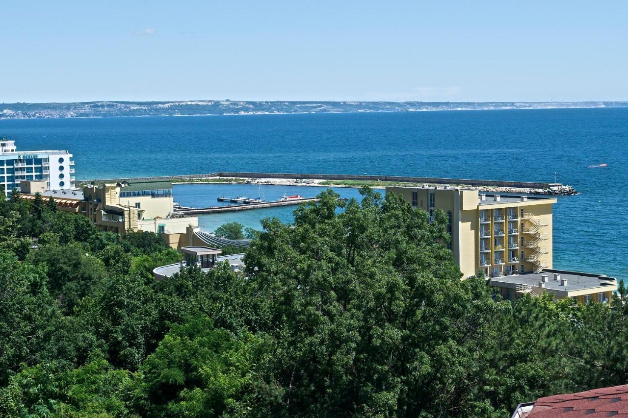 Апартамент Unilux Zlatni pjasătsi Eksteriør bilde