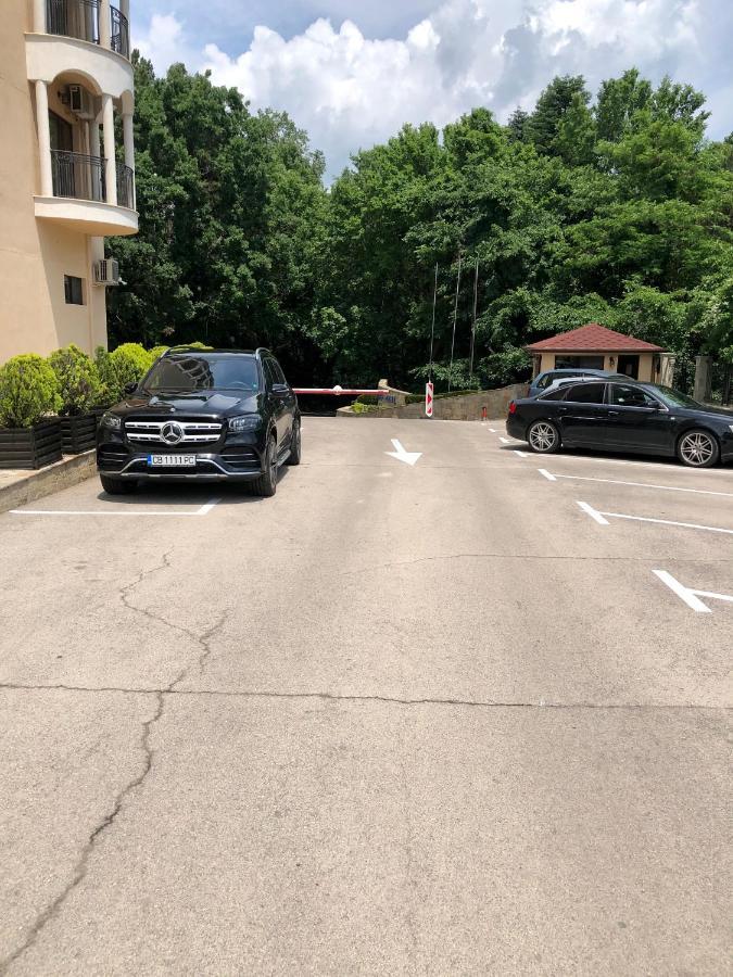 Апартамент Unilux Zlatni pjasătsi Eksteriør bilde
